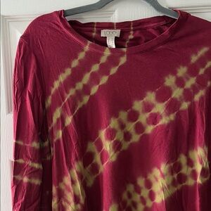 LOGO by Lori Goldstein Women's Burgundy and Yellow Tie-Dye Top